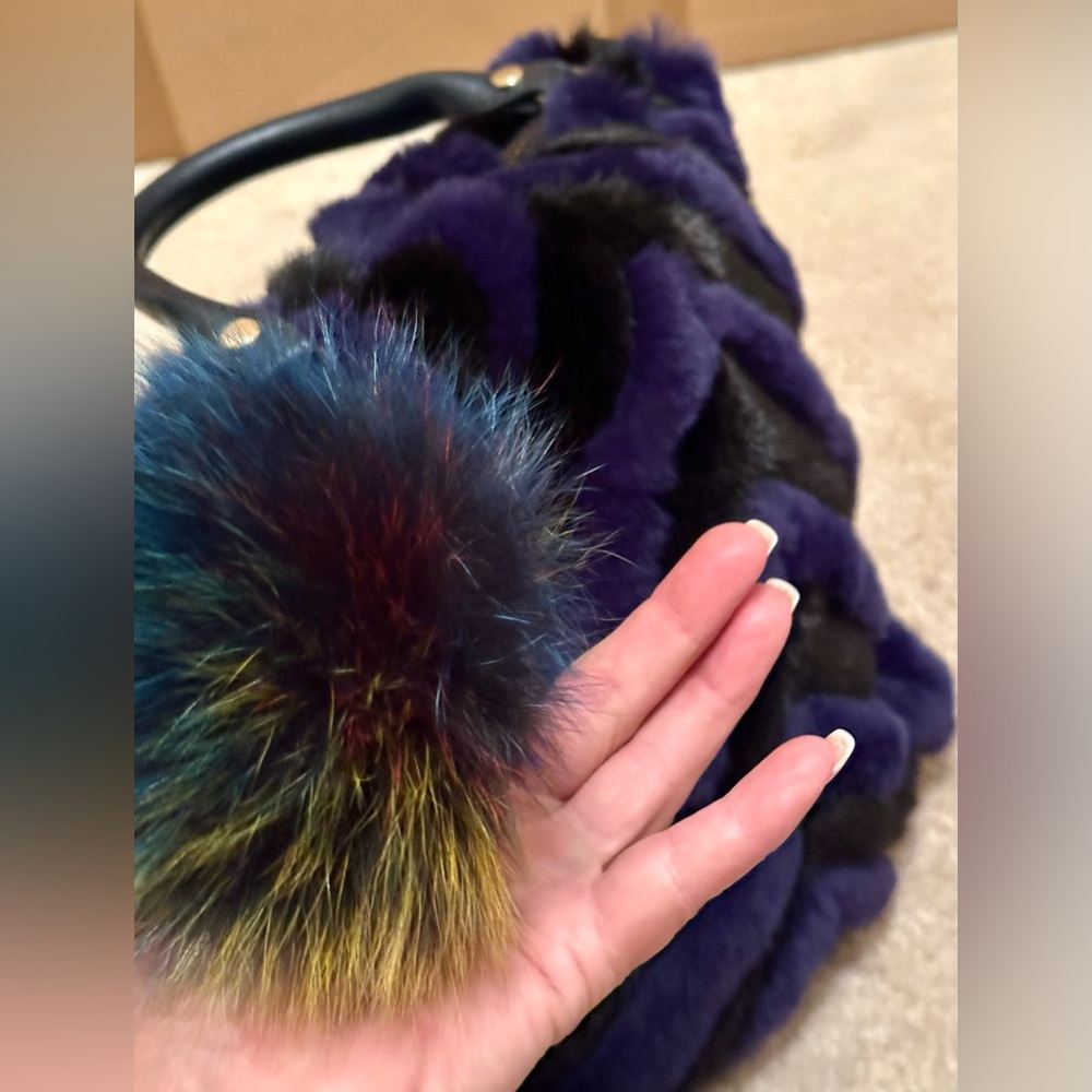 Boutique Mink & Fox Fur Crossbody - Picture 4 of 9